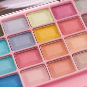 Palette ombretti Eyeshadow Pink it - NICE - immagine 5