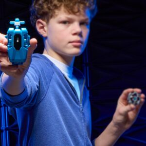 BEY Blade Gen 4 DLX Launcher And Top - HASBRO - immagine 6