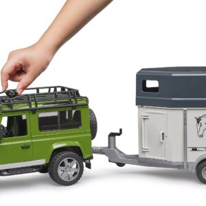 Land Rover Defender con cavallo - BRUDER - immagine 3