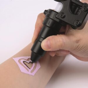 Il mio Laboratorio di tatuaggi Crazy chic - CLEMENTONI - immagine 4