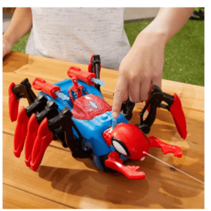 Spara ragnatele Spiderman Crawl 'N Blast Spider - HASBRO - immagine 3